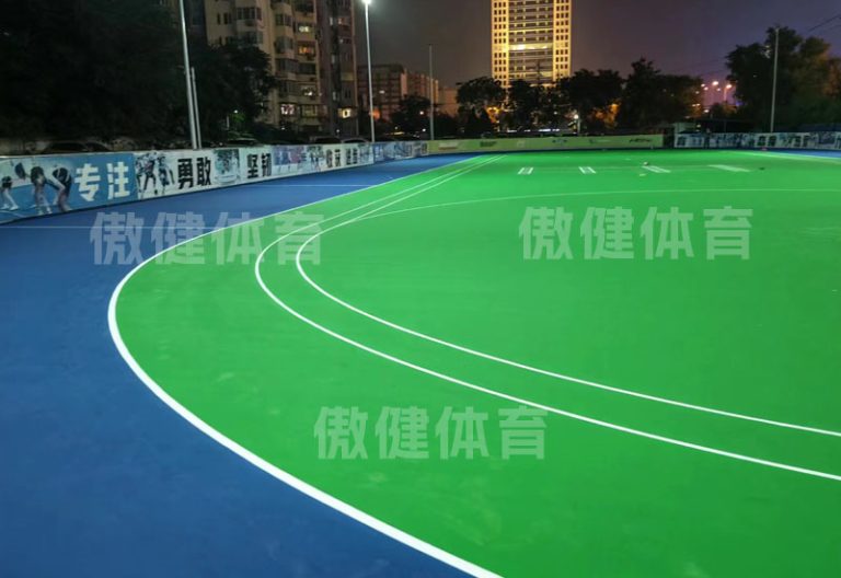 透气型塑胶跑道多少钱一平，上海团标2.0透气型塑胶跑道和混合型塑胶跑道的区别，兰州塑胶跑道厂透气型家价格表，透气型塑胶跑道施工图片视频，透气型塑胶跑道一般做多厚，透气型塑胶跑道和复合型有什么区别，13mm透气型塑胶跑道图片，透气型塑胶跑道材料生产厂家,13mm透气型塑胶跑道做法