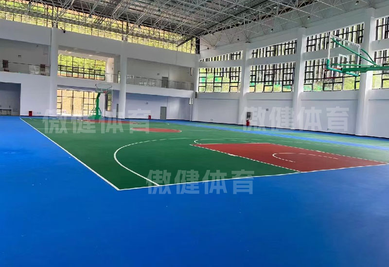 咸阳市硅pu篮球场多少钱一平，海东市5mm硅pu塑胶颗粒价格，徐州硅pu球场塑胶跑道厂家价格表，硅pu篮球场地面施工图片视频，常州硅pu球场材料一般多厚，武汉施工流程图片视频，8mm硅pu球场图片，